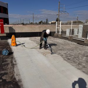 【千葉県千葉市】ショッピングセンター屋上駐車場防水工事